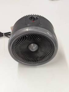 lot 224 image: MainStay Fan Heater - NF15-18U