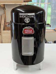 lot 187 image: New Brinkman SmokeNGrill - Stella Artois - With Gauge