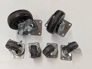 lot 181 image: Set of 6 Casters - 2 Large 4 Small