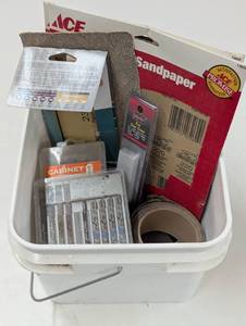 lot 153 image: Bucket Mixed with Sandpaper and Jig Saw Blades