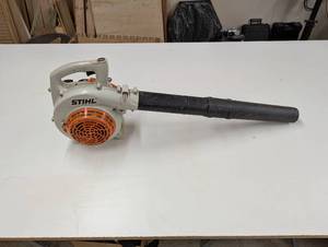 lot 167 image: Stihl Gas Leaf Blower - BG 55