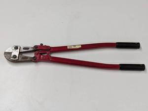 lot 118 image: 24 Bolt Cutters - Tool Shop