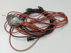lot 116 image: 3 Piece Set - 2 Extension Cords & 1 Shop Light