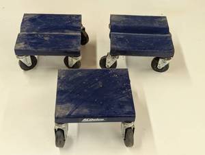 lot 289 image: Set of 3 AC Delco Moving Dollies