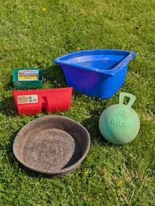 lot 337 image: Livestock Feeding Bins With a Jolly Ball