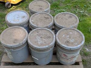 lot 347 image: 8 - 5 Gallon Buckets Filled with Sand