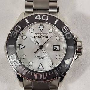 lot 20 image: Mens New INVICTA Automatic Wrist Watch Silver Face And Band With Date 46541