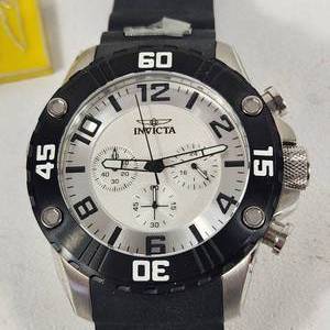 lot 23 image: New Mens INVIKTA Pro Diver Wrist Watch Black White Face 22698 MRSP $595 100M Water Resistant
