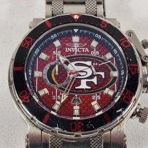lot 30 image: Mens New INVIKTA Wrist Watch NFL San Francisco 49ers 52mm 41617 Quartz Great Condition