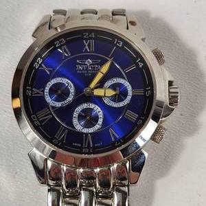 lot 44 image: Mens INVIKTA Wrist Watch Blue Face Silver Band 2876 Swiss Parts Movement Sapphire Crystal Excellent Condition