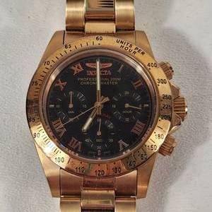 lot 57 image: Mens INVICTA Wrist Watch Black Face Gold Band 9759 Great Condition