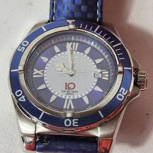 lot 58 image: Mens INVICTA Wrist Watch Blue Face And Band 3132 Swiss Parts Movement Sapphire Crystal Needs Battery Great Condition