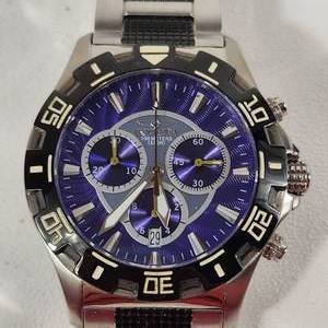 Men's INVICTA Limited Edition 0914 Wrist Watch Blue Face Silver Black Band With Date Excellent Condition Needs Battery