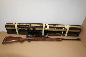 lot 8 image: Browning FN Hi-Power Safari Grade 7mm Rem Mag Bolt-Action Rifle - Original Box