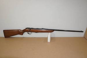 lot 18 image: Remington 511 Scoremaster .22 SLLR Bolt-Action Rifle