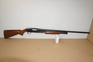 lot 44 image: 1959 Winchester Model 12 12 Gauge Pump-Action Shotgun - 30 Barrel