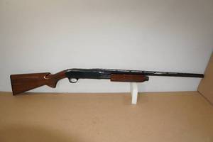 lot 48 image: Browning BPS Field Model 20 Gauge Pump-Action Shotgun - Made in Japan