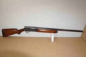 lot 49 image: Remington Model 11 12 Gauge Semi-Auto Shotgun - Early 1920s