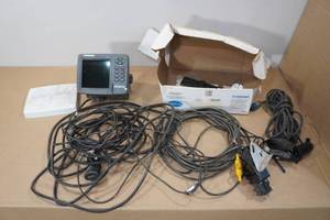 lot 61 image: Lowrance LMS-522c GPSFishfinder
