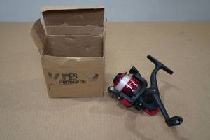 lot 84 image: Proberos Kids Fishing Reel