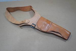 lot 156 image: Brauer Bros MFG Leather Shoulder Holster