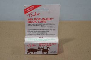 lot 167 image: Tinks #69 Doe-In-Rut Buck Lure - 1oz