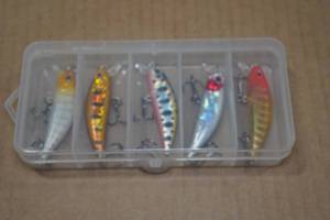 lot 178 image: 4 Fishing Lures