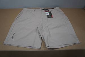 lot 207 image: Blackfish Mens Casual Shorts - Size 40 - Tan