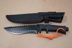 lot 254 image: Fixed Blade Hunting Knife