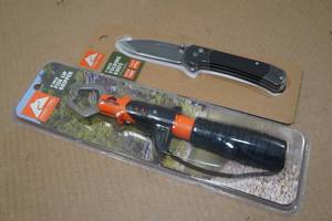 lot 258 image: Ozark Trail Folding Knife and Fish Lip Gripper