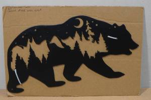 lot 281 image: 12 Metal MN Black Bear Wall Dcor