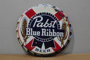 lot 289 image: Novelty Metal Sign - Pabst Beer