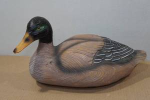 lot 325 image: Vintage Wooden Mallard Duck