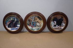 lot 332 image: A New Leash on Life Collectors Plates