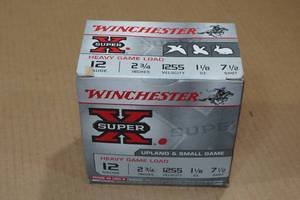 lot 418 image: 25 Winchester Super-X 12 Gauge 2-34 Heavy 7.5 Shot Shotshells