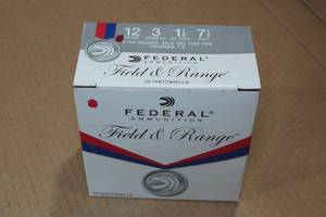 lot 421 image: 25 Federal Field & Range 12 Gauge 2-34 7-12 Shot Shotshells