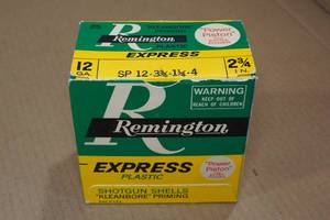 lot 429 image: 25 Remington Express 12 Gauge 2-34 4 Shot Shotshells