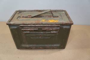 lot 442 image: Metal Ammo Box