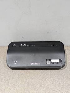 lot 15 image: NEW FOODSAVER VACUUM SEALER SYSTEM