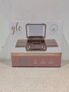 lot 41 image: GLO TECH BEAUTY CASE WITH LED MIRROR