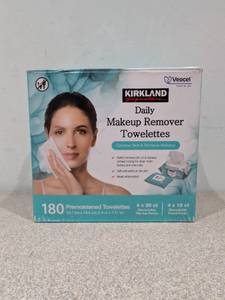 lot 63 image: KIRKLAND SIGNATURES DAILY MAKE-UP REMOVER TOWELETTES