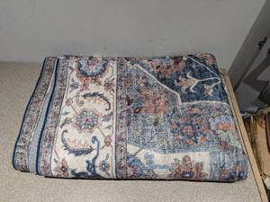lot 91 image: WYATT & ASH ALIYAH MACHINE WASHABLE AREA RUG