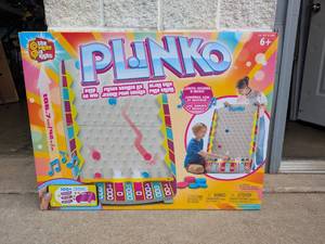 lot 107 image: PLINKO GAME