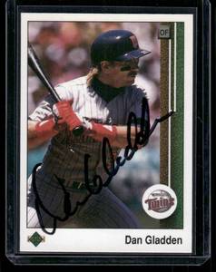 lot 73B image: Dan Gladden On-Card Auto  1989 Upper Deck #400 Minnesota Twins Baseball Card