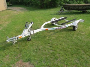 lot 2 image: Karavan Single jet Ski Trailer