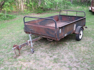 lot 3 image: 2001 Snowbear Tilting Utility Trailer