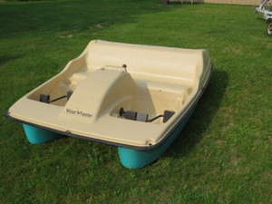 Water Wheeler Paddle Boat with Canopy