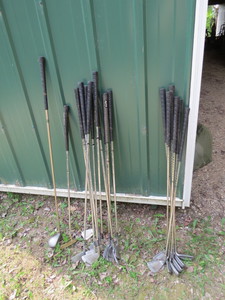 lot 18 image: Mixed Lot of Golf Irons, #2 Driver and Putter