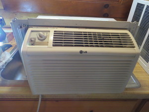 lot 69 image: LG LW5011 5,000 Btu Window Air Conditioner