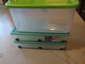 lot 85 image: Mixed Lot of Plastic Storage Containers